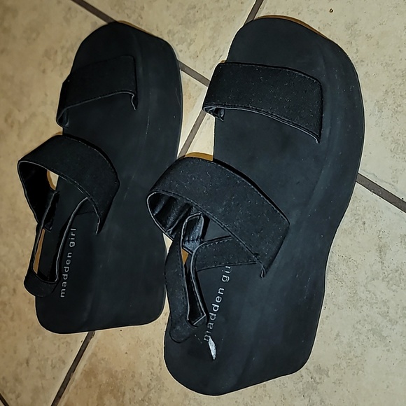 Madden Girl Platform sandals strappy y2k black slip on elastic straps - Picture 4 of 5